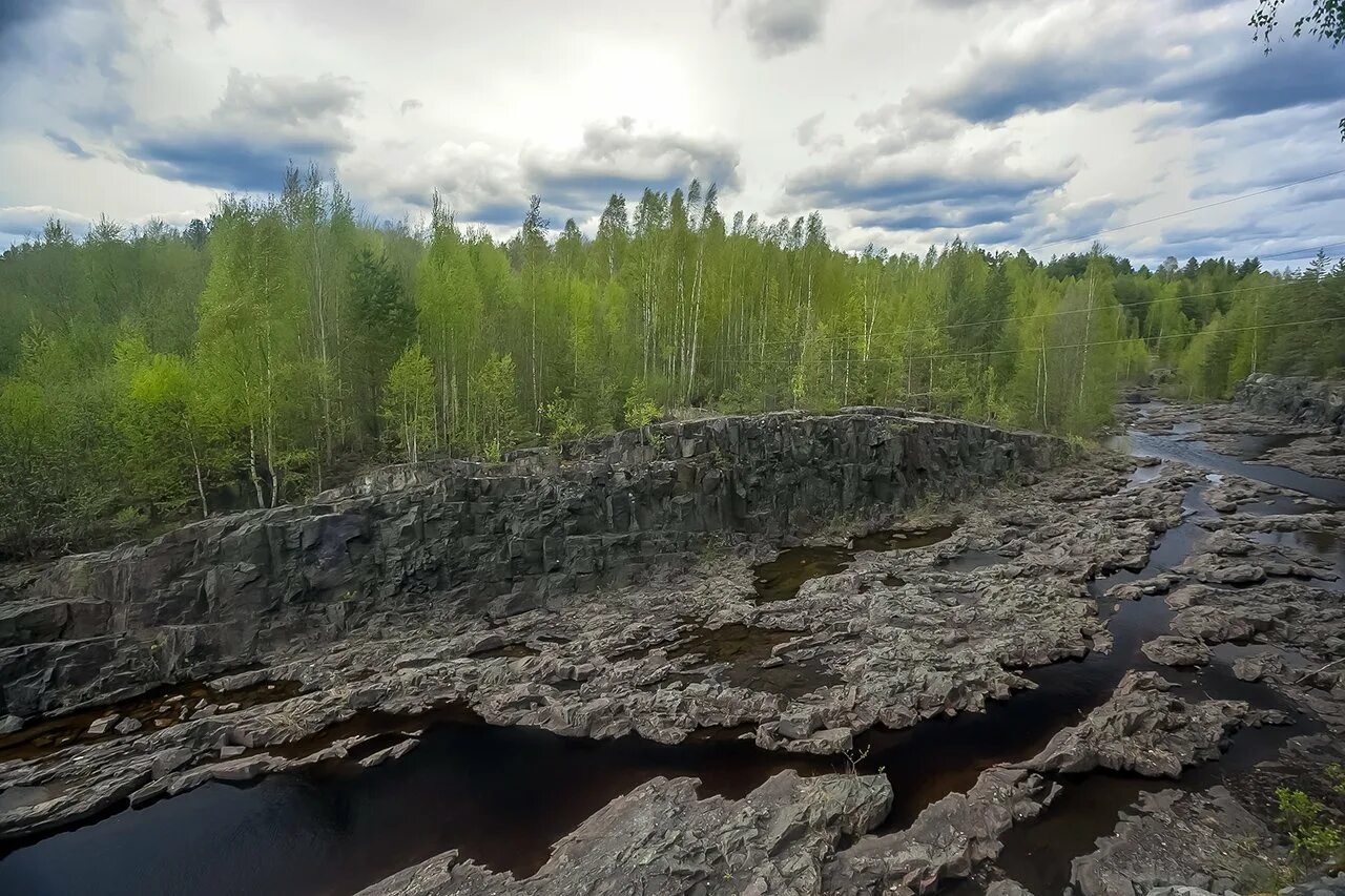 Гирвас. Вулкан гирвас. Потухший вулкан гирвас. Парк гирвас карелия. Древний вулкан гирвас карелия.