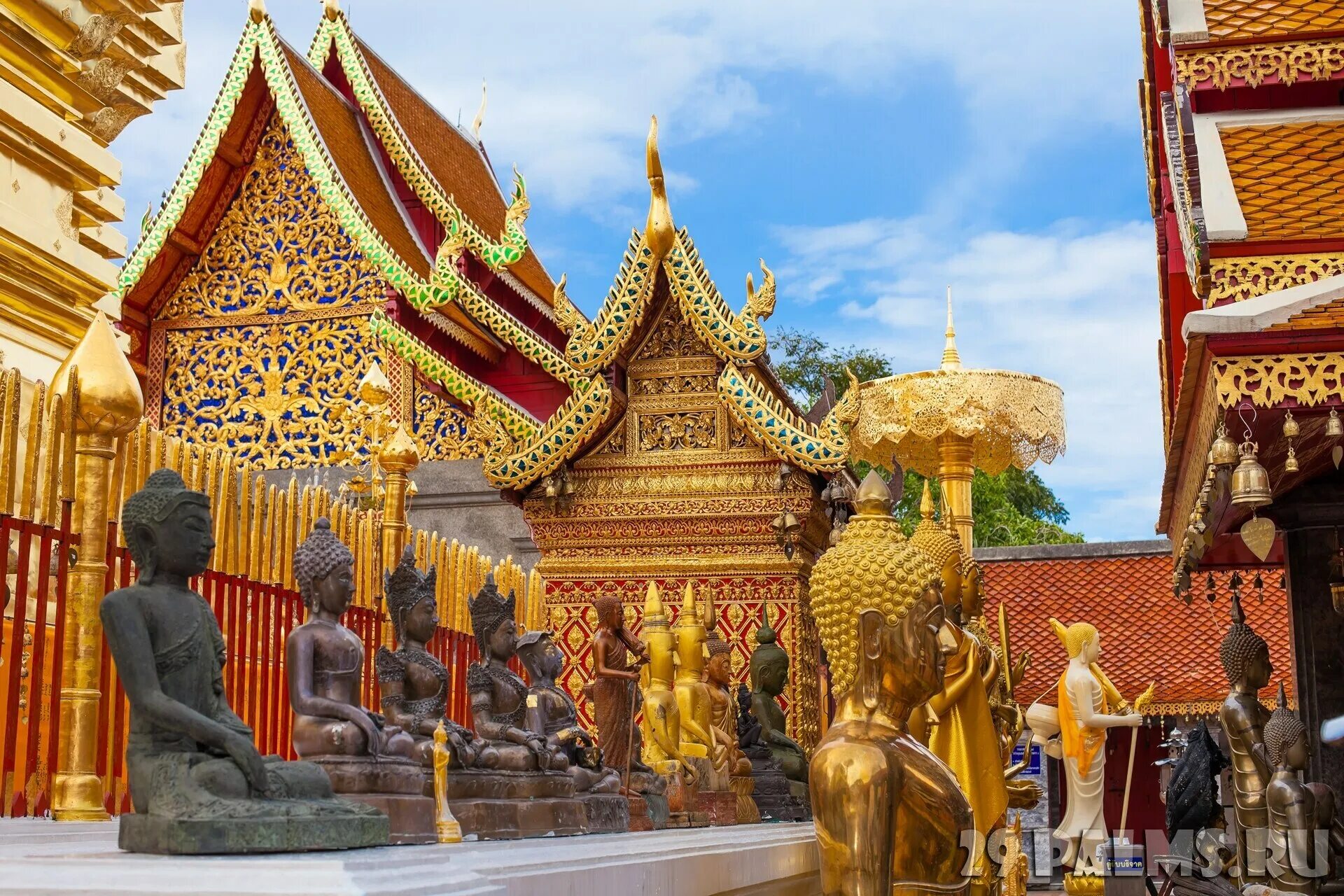 История чанге. Чиангмай Таиланд храм. Храм wat Bang Phra Temple.. Чанг май Таиланд храм. Храм в Чиангмае дой Сутхеп.