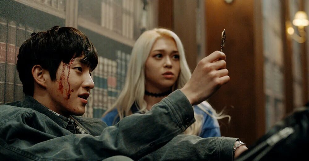 сеульские городские легенды (2022) постер. сеульские городские легенды фильм 2022. сеульские городские легенды дорама. городские легенды зубные черви. городские легенды: зубные черви (2022).