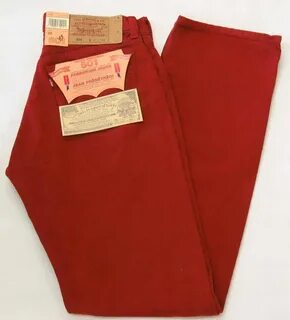 Levis красная