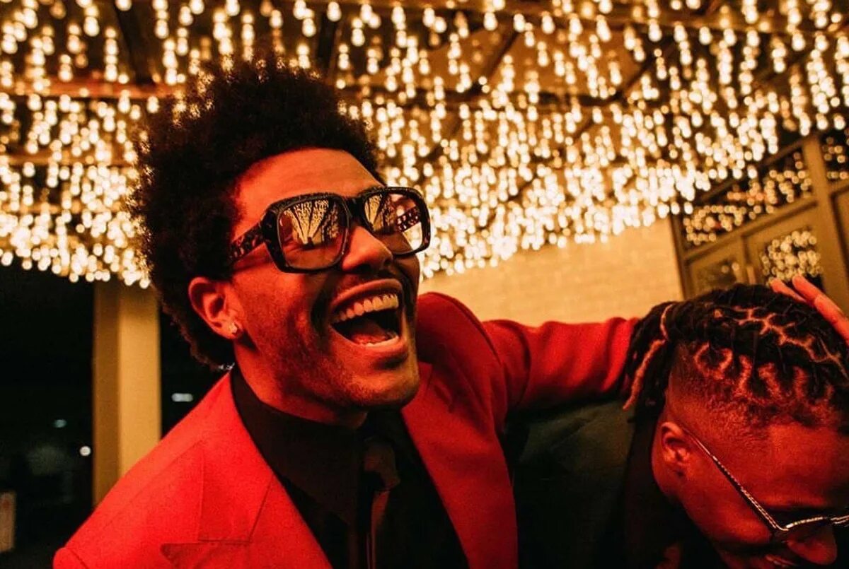 The Weeknd. The Weeknd певец 2020. Weeknd 2020 Blinding Lights. The Weeknd фото 2020.