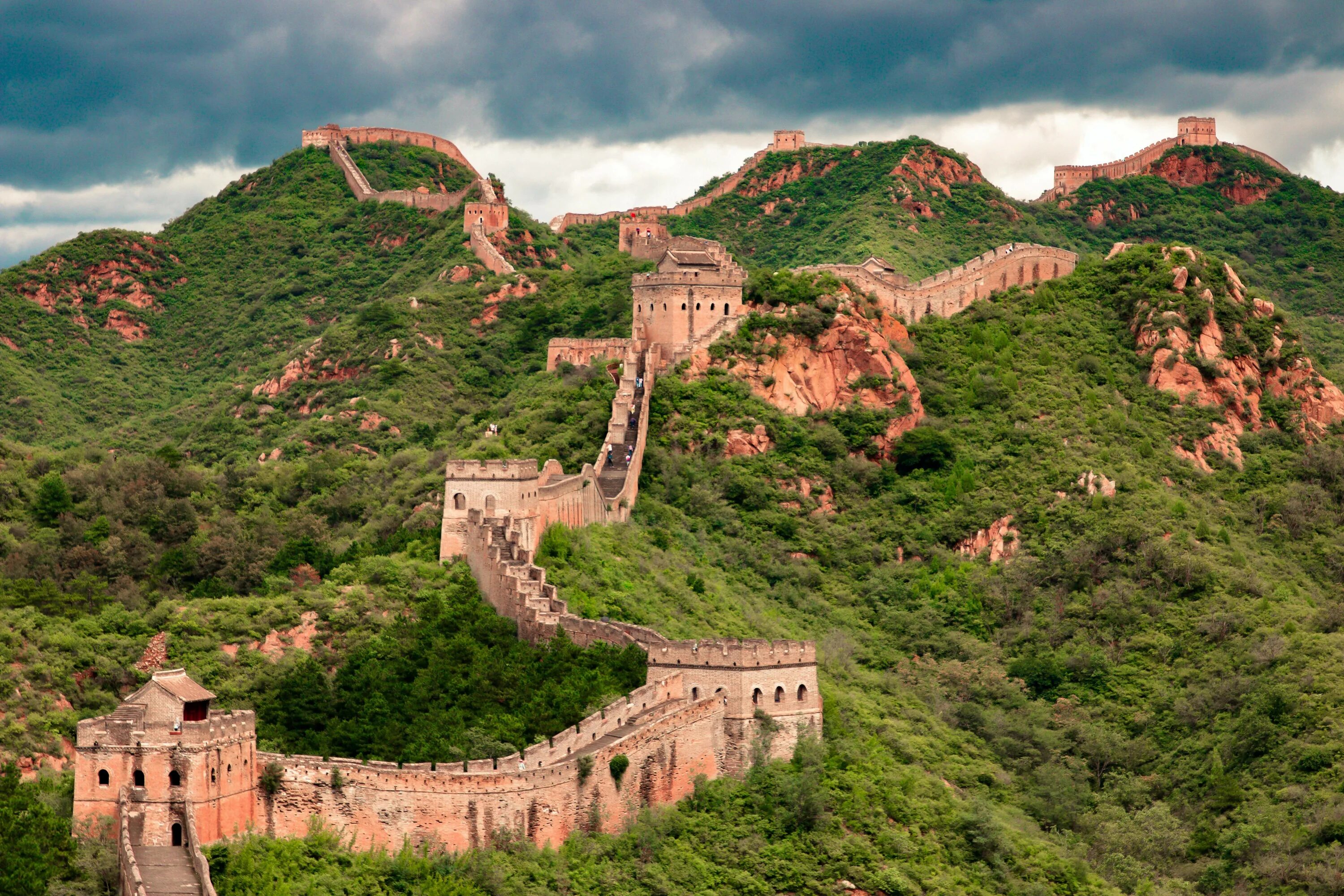 Китай Великая китайская стена. Пекин китайская стена. Великая китайская стена ЮНЕСКО. Пекин экскурсия Великая китайская стена. Великий громадный