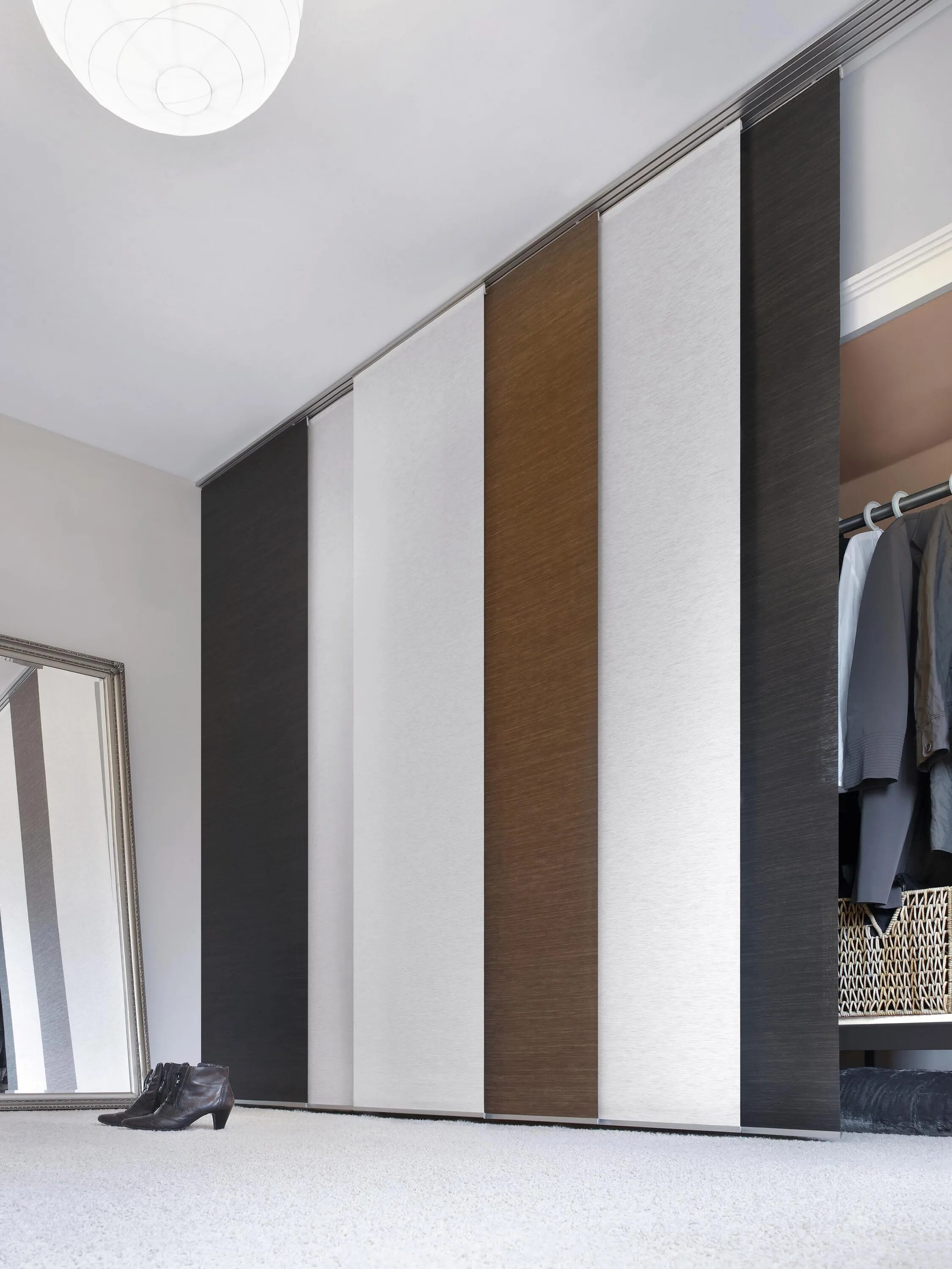 Шторка для шкафа. Sliding-Curtain-Panel шкаф. Японские шторы в гардеробную. Японские шторы перегородки. Панельные (японские)шторы-перегородки.