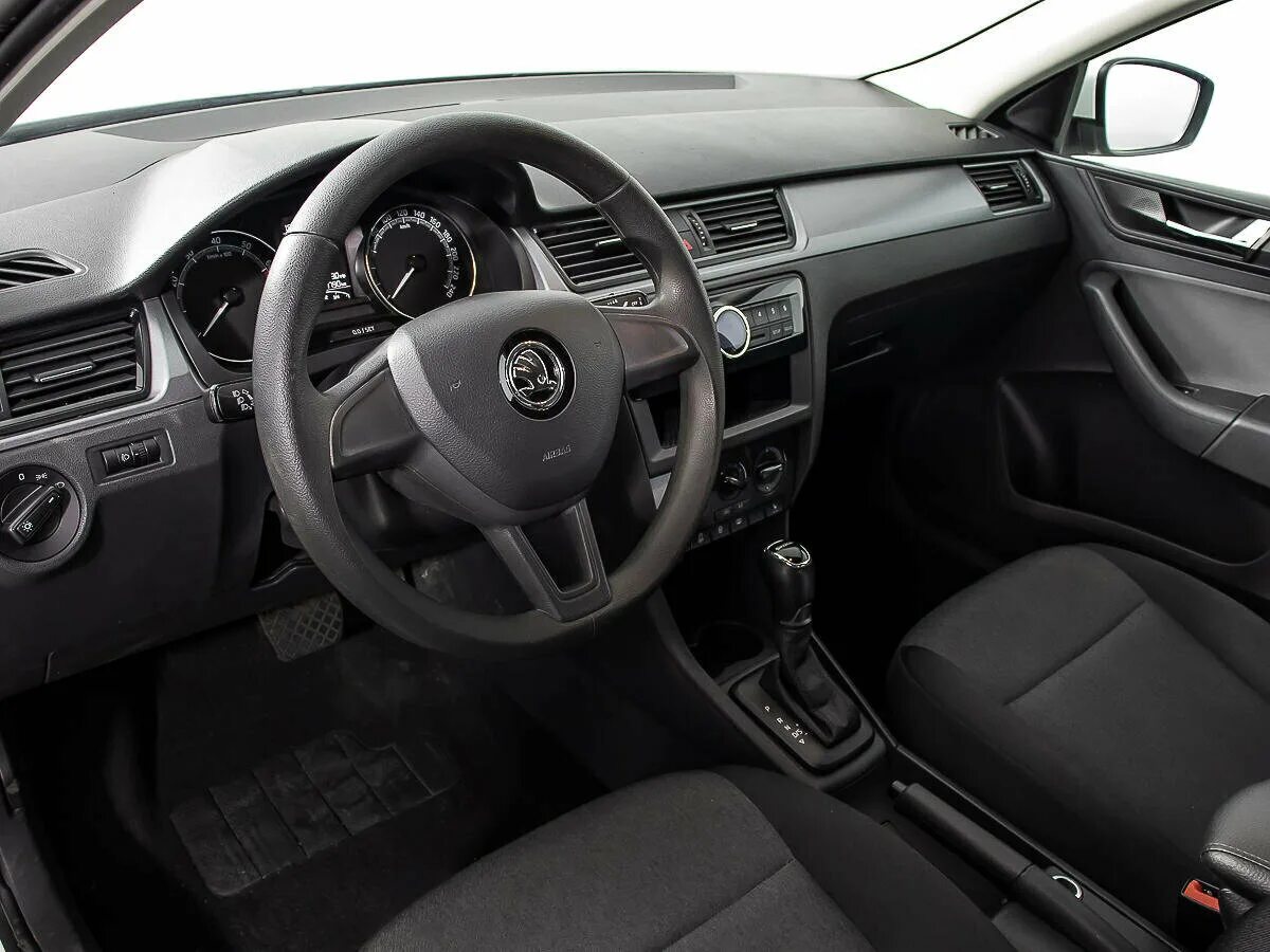 Skoda rapid функции