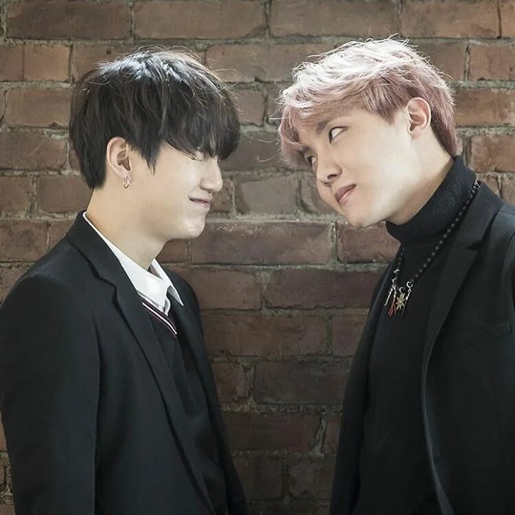 Юнги и хосок фф. Sope yoonseok. Соупы БТС. BTS юнсоки. Хосок и Юнги.