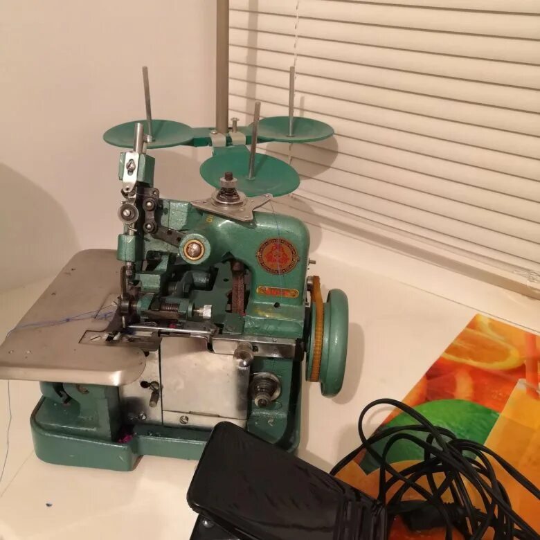 Б у оверлоки балаково. Оверлок бу. Vista sm v-241. Vista sm v-441. Авито машинка оверлок.