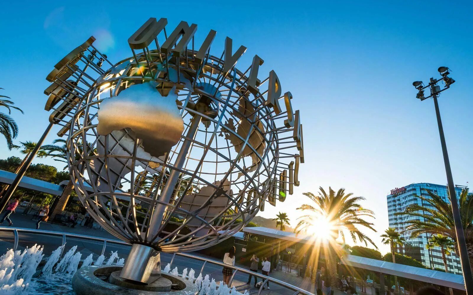 Universal studios. Юниверсал студио лос анджелес. парк студии юниверсал лос-анджелес. парк universal studios hollywood лос анджелес. аттракционы в юниверсал студиос лос анджелес.
