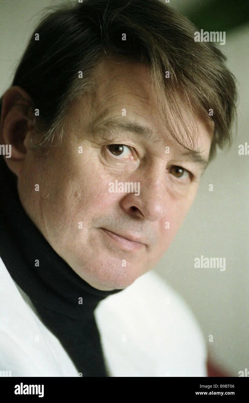 Виктюк. Виктюк 1999. Виктюк театр 90е. Режиссер виктюк. Режиссер виктюк.