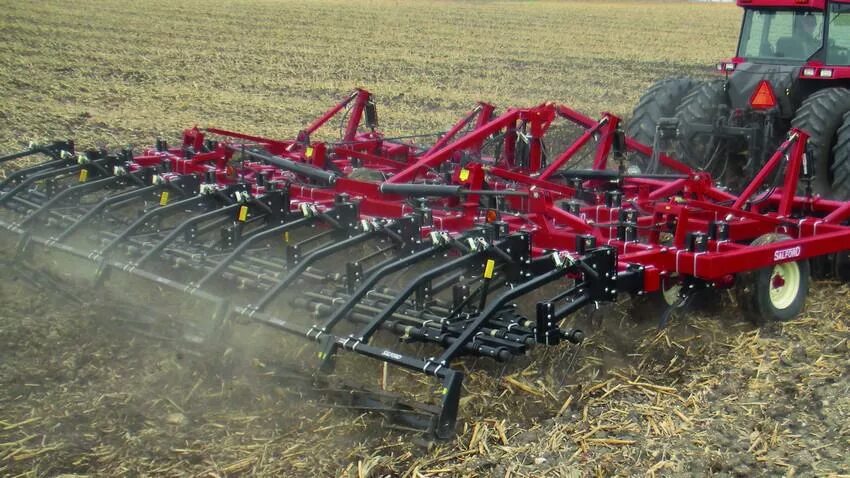 Quivogne мульчировщик вр 600\2. Сеялка зернотуковая меркурий сзт-4-03. М-агро. Стойкалущильника дл-2,5. Кропкузов полуприцеп самосвальный 85057s с двумя кузовами.