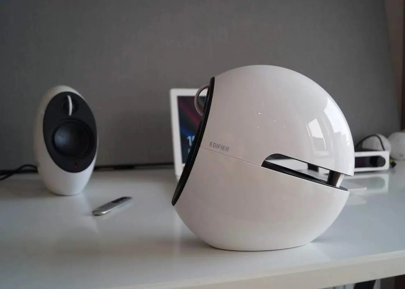Edifier eclipse. Edifier e25hd luna eclipse. edifier luna eclipse. колонки edifier e25hd white. колонки 2.0 edifier e25hd luna eclipse.