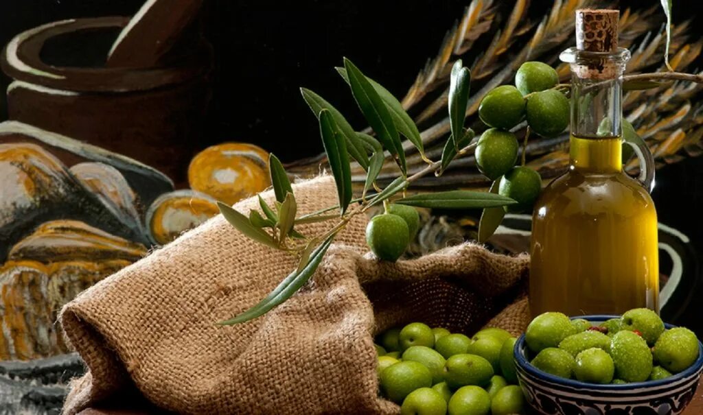 Оливки на Сицилии. Оливковое масло. Натюрморт с оливками. Греческие оливки.