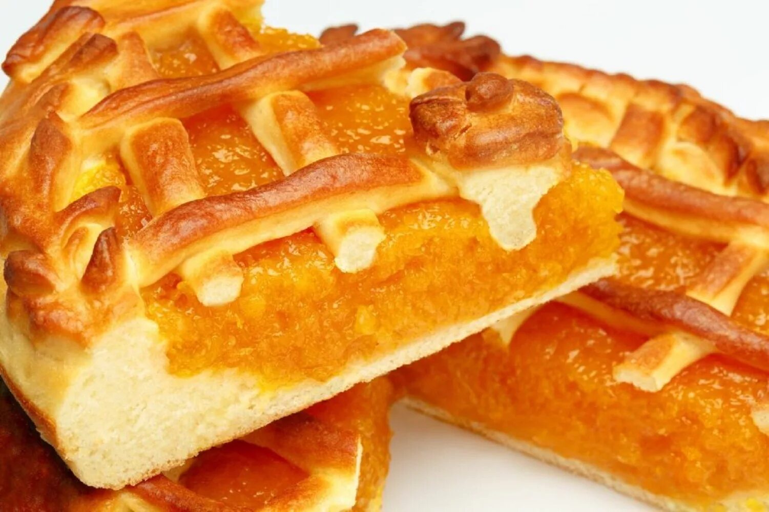 Как сделать пирог из кураги. Открытый пирог с курагой. Песочный пирог с сухофруктами. Открытый пирог с курагой. Пирог с курагой.