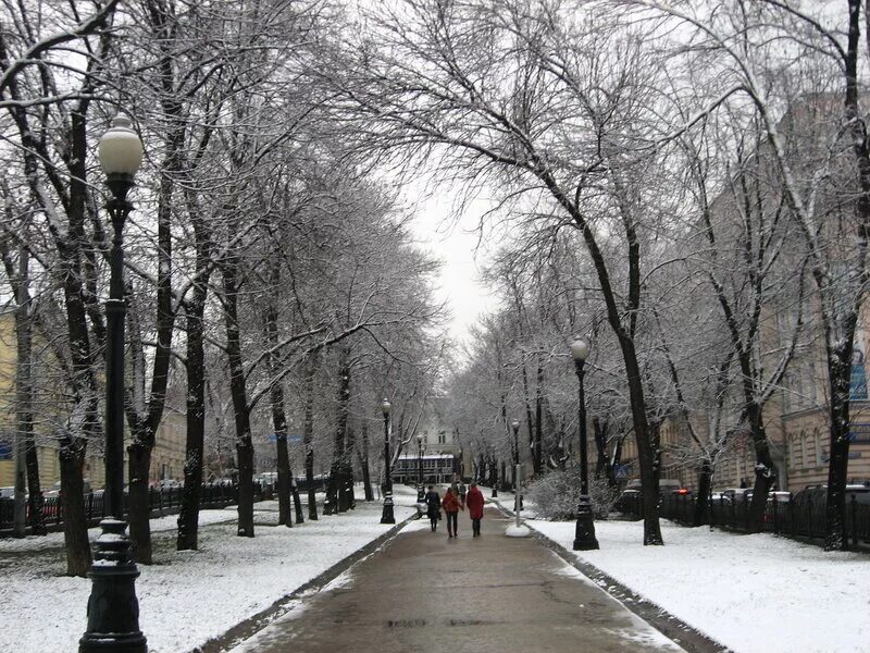 По бульвару няня шла няня. Фурштатская зимой. Идя по бульвару приведший. Художник ирина гулак. Идя по бульвару приведший.