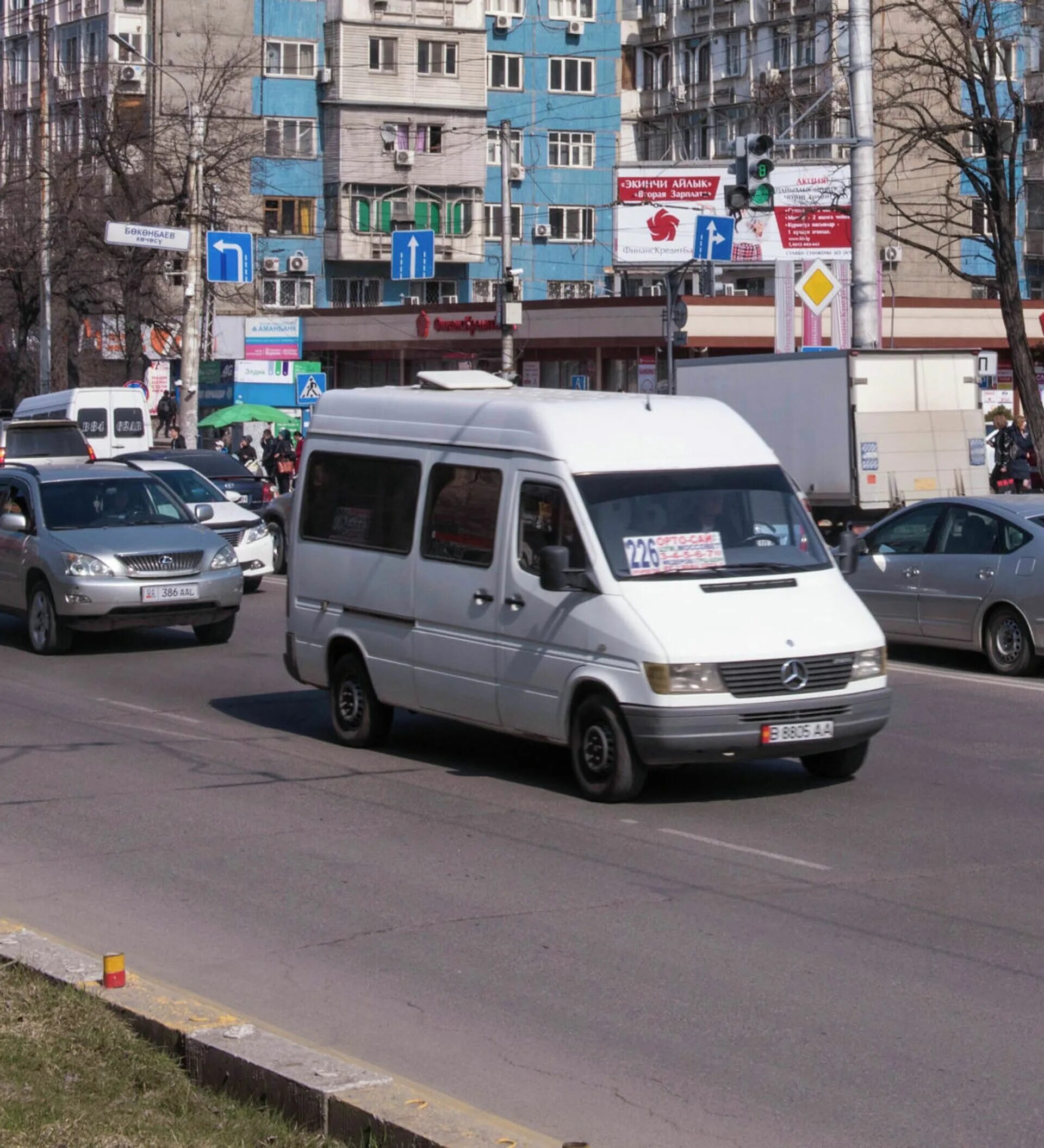 Автобус номер 0. Маршрутка 22. Гос номер автобуса. 22 Маршрутка Челябинск. Колонна микроавтобусов без номеров.
