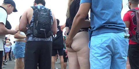 Pawg cheeked up at rave (Not OC) 