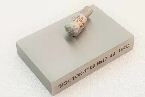 Алмазный наконечник роквелла