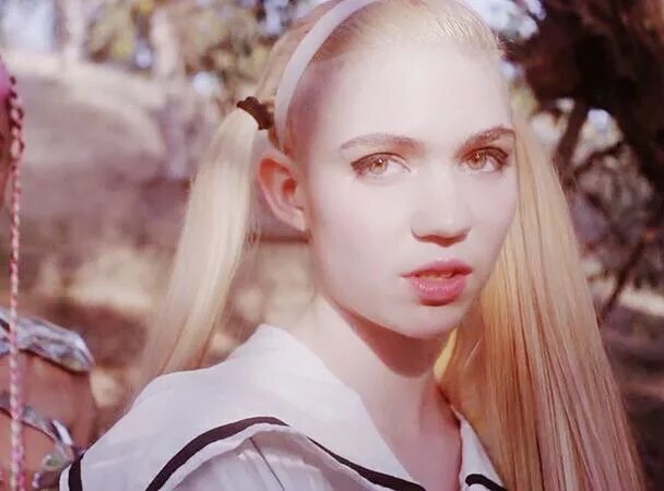 Genesis grimes текст. Гримес генезис. genesis граймс. genesis grimes певица. claire boucher grimes.