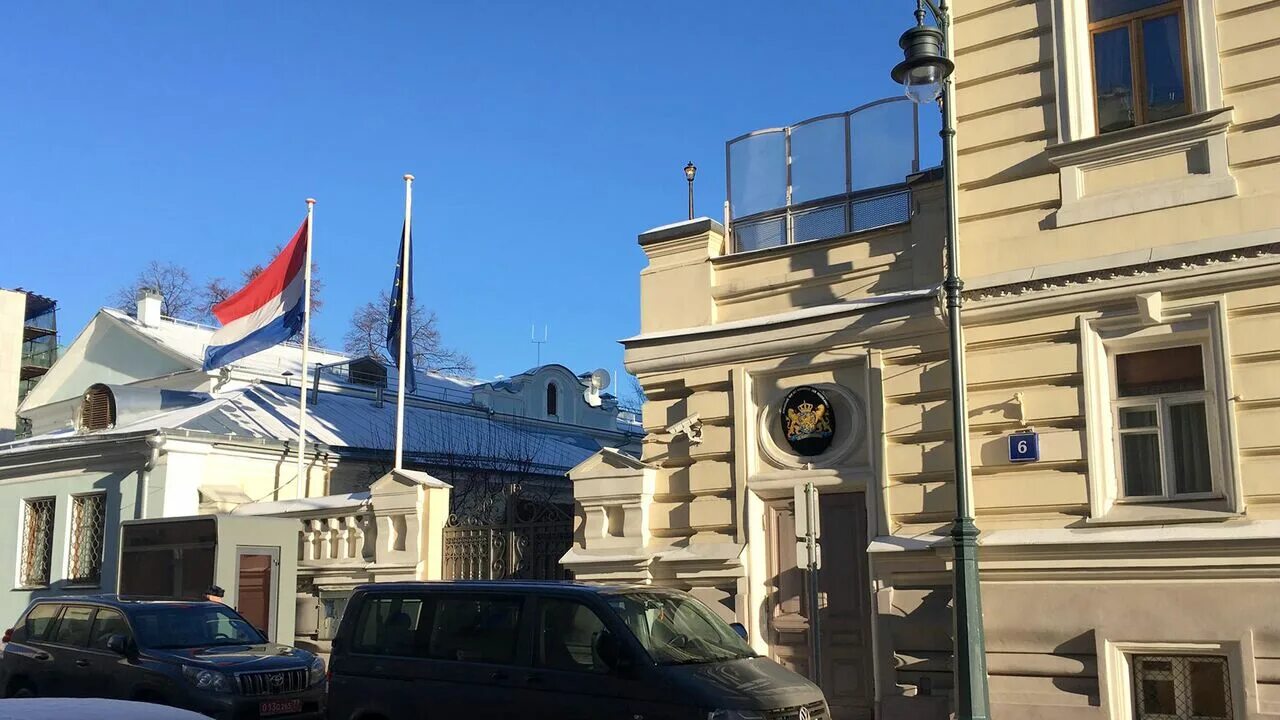 Генконсульство это