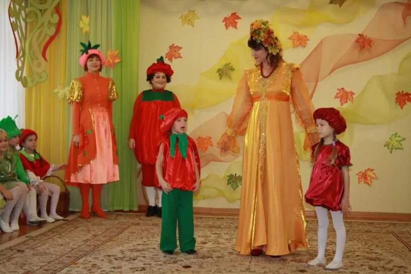 Роль осени в детском саду. Атрибут для роли осени. Осенний праздник в садике. Роль осени в детском саду. Праздник осени в детском саду.