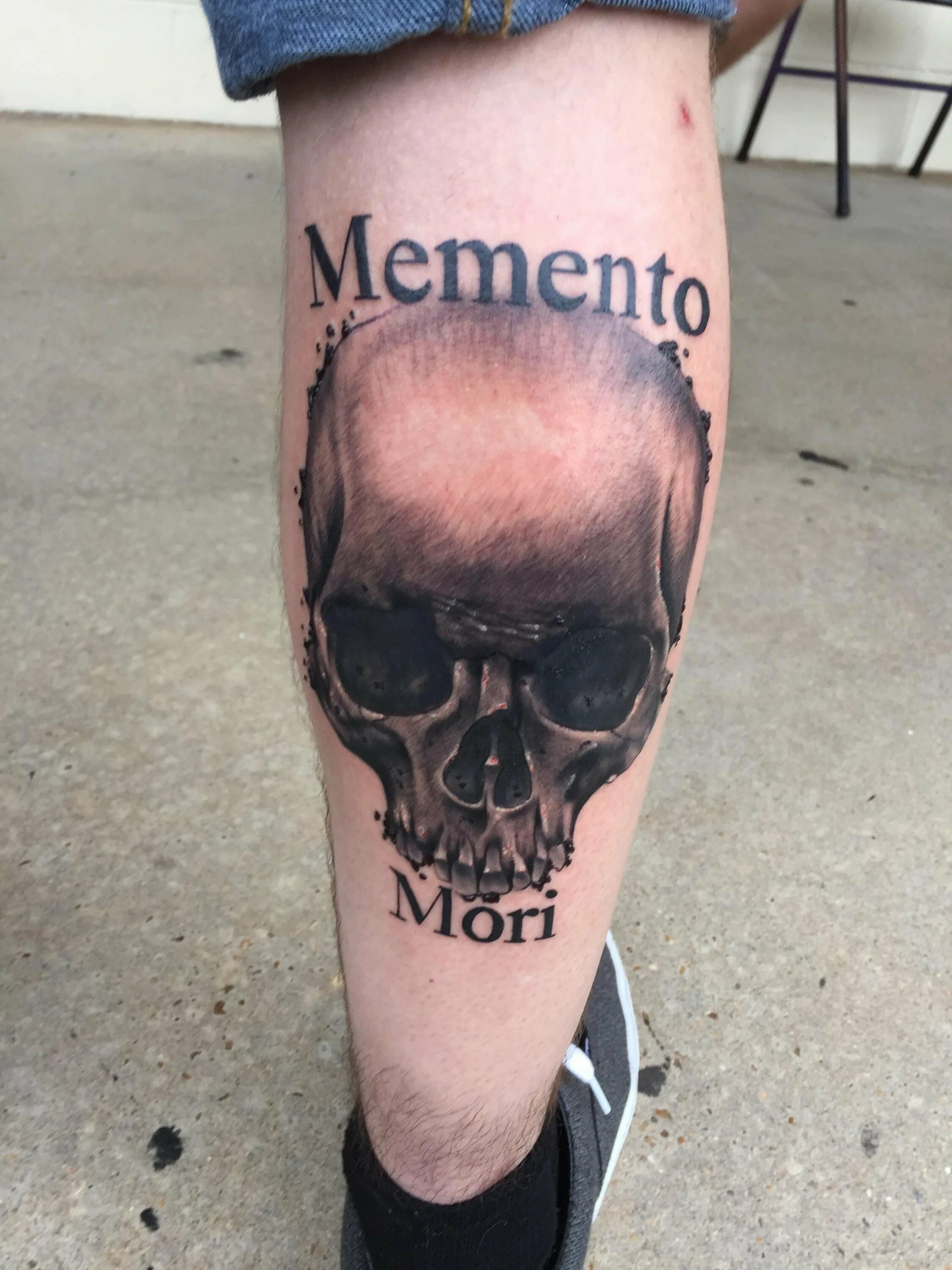 Тату мементо мори мужские. МЕМЕНТО Мори тату. Memento Mori Татуировка МЕМЕНТО Мори. Татуировка момента мора. Татуировка момента Мори.