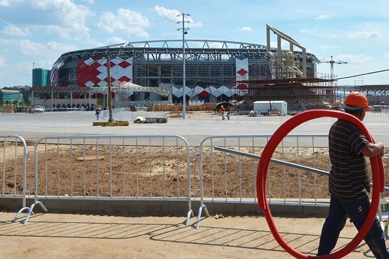 Fifa world cup 2018 стадионы. Стадион волгоград арена чм 2018. Какие стадионы построили к чм 2018. Волгоград стадион чм 2018. Футбольные стадионы чм 2018.