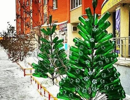 Новогодняя елка из пластиковых бутылок своими руками