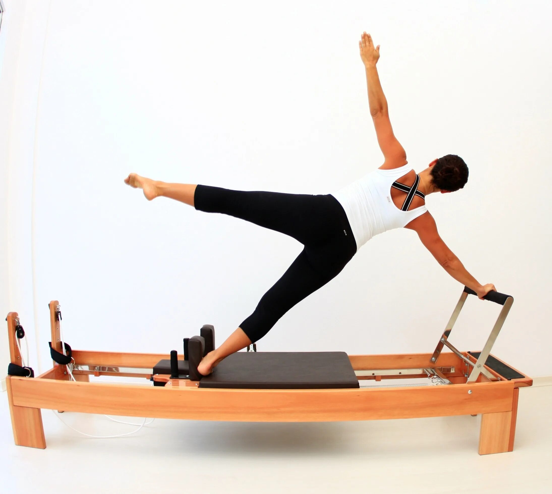 Пилатес направление фитнеса. Квадропед пилатес. Романас пилатес. Пилатес Квадро ПЭТ. Силовой пилатес.