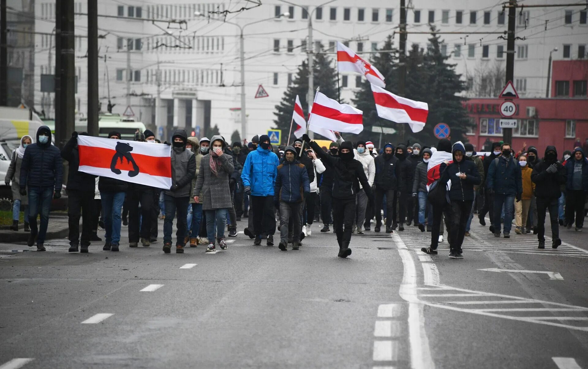 Почему сегодня в минске. Протесты в Беларуси 2020. Протесты в Белоруссии 2021. Протестующие Минск. Акции протеста в Минске.