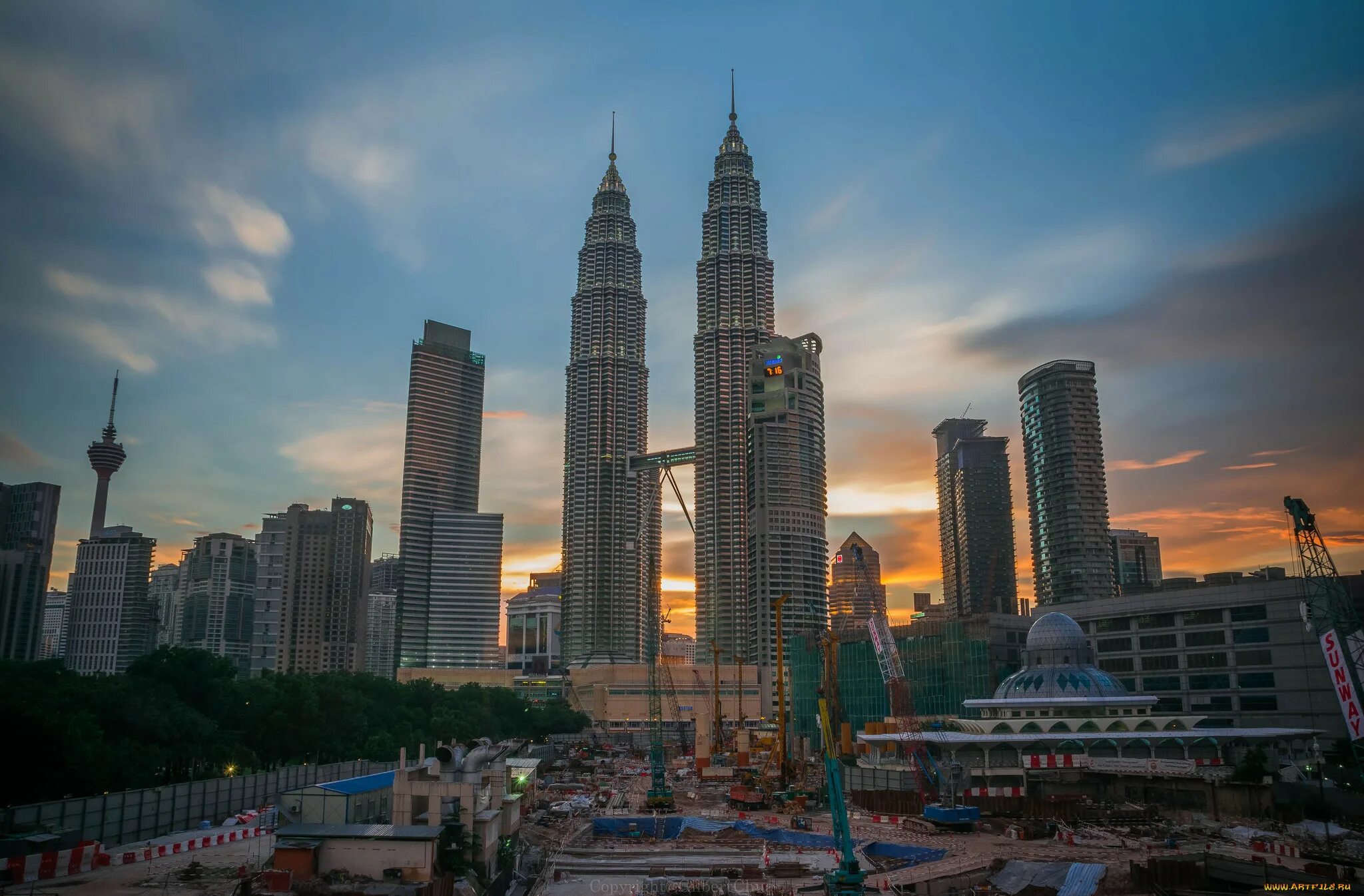 Kuala Lumpur, Малайзия. Федерация Малайзия Куала Лумпур. Куала Лумпур здания. Куала Лумпур панорама. Площадь малайзии