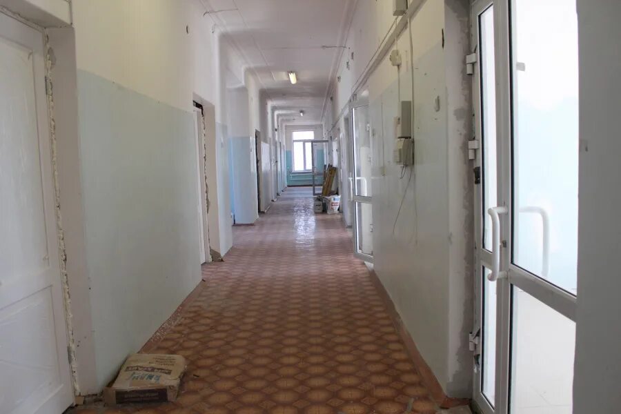 Больница г зима. Зиминская городская больница. заведующая зиминской городской больницы. зиминская городская больница мкр ангарский фото.