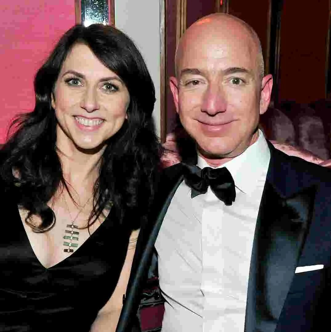 Жена безоса. Маккензи безос дети. джефф безос и маккензи. jeff bezos жена. джефф безос вторая жена.