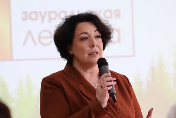 Ирина Борисова. Биография