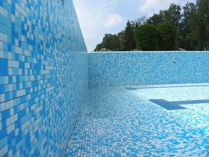 Empty pool