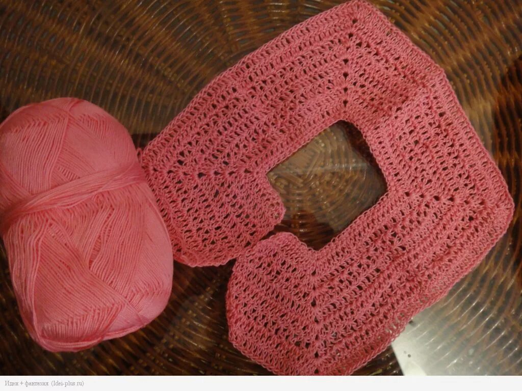 Квадратная кокетка. Крючок реглан сверху видео. Росток крючком в реглане. Росток крючком в реглане сверху. Вязание ростка крючком сверху.