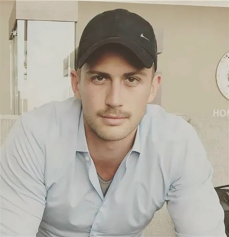 Александр малиновский певец. Бизнесмен алекс. Бизнесмен алекс. Холостяк 11 сезон. Никита малиновский певец.