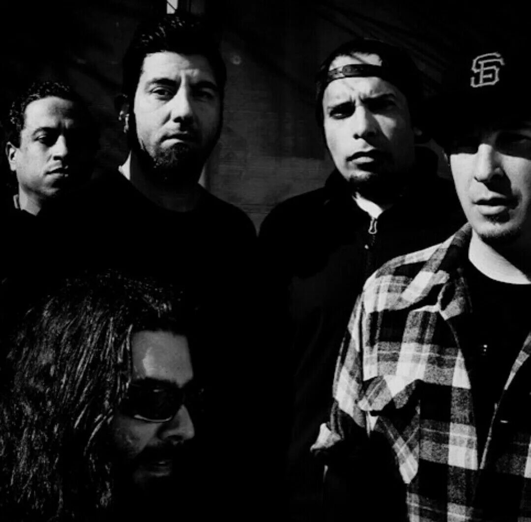 Deftones 2012 - koi no yokan. Дефтонс группа. Чи ченг дефтонс. Дефтонес группа. Deftones 1994.
