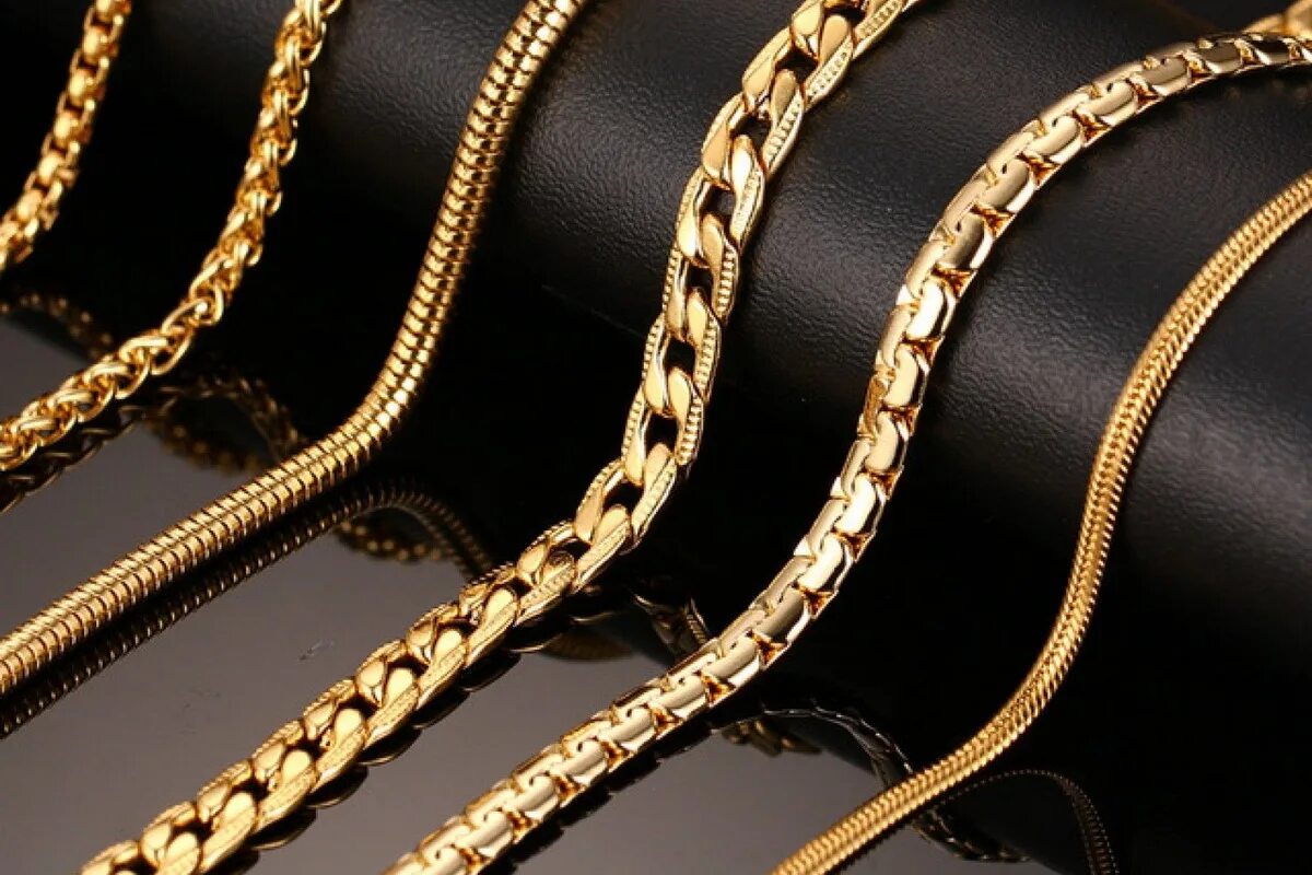 Какая золотая цепочка лучше. Snake chain цепочка золото. дорогие цепи. самые дорогие цепи. самая дорогая цепочка.