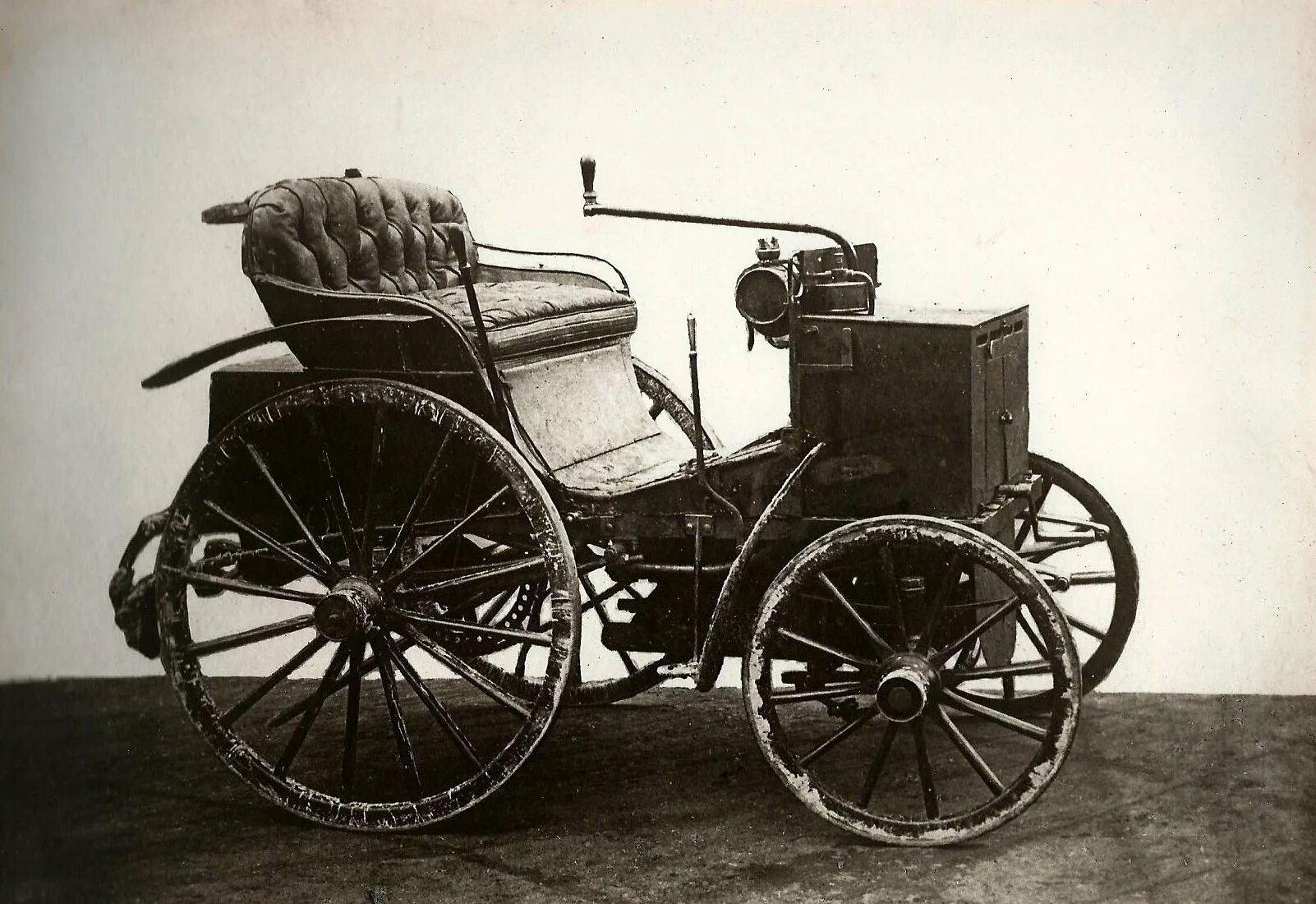 Предложение первый автомобиль. Panhard et Levassor 1891 года. Панар Левассор. Панар Левассор 1895. Автомобиль "Панар-Левассор",1895г..