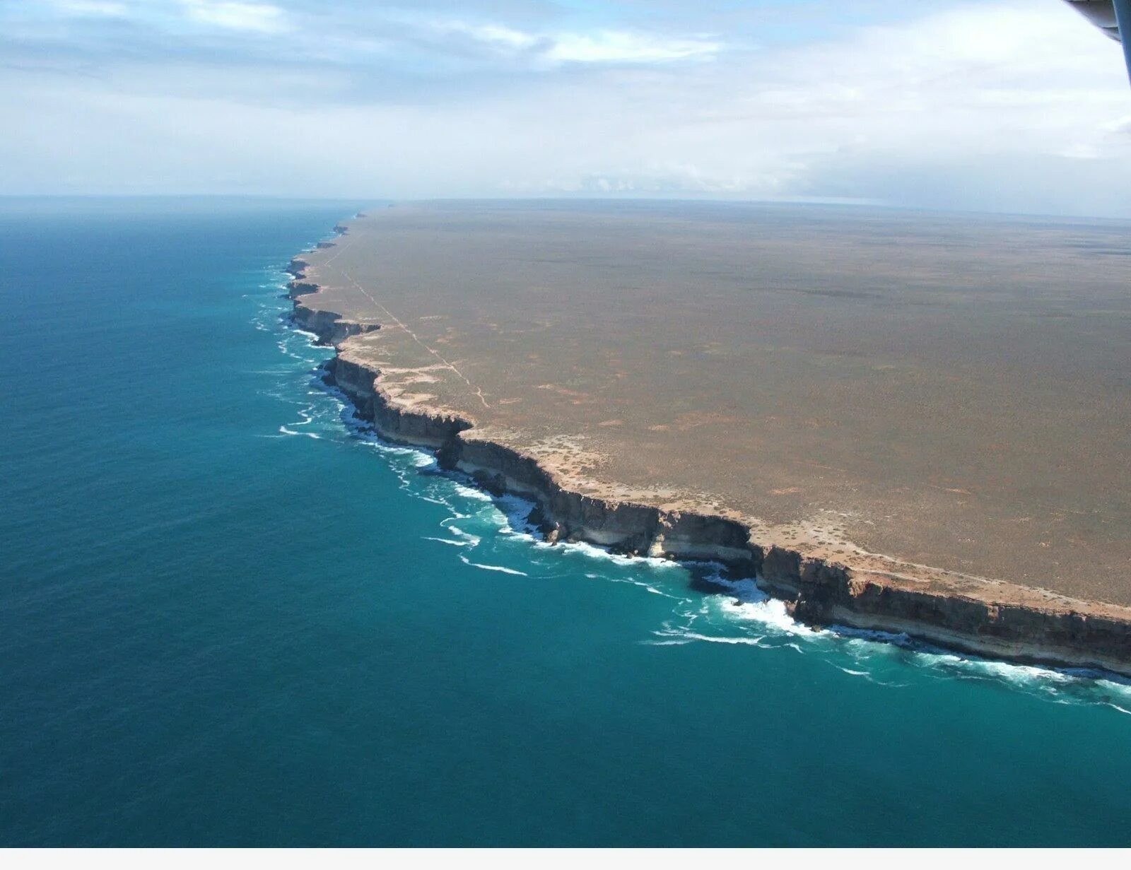 Самый большой конец в мире. Равнина Налларбор в Австралии. Скалы Бунда Австралия. Край земли Австралия Налларбор. Равнина Налларбор, Западная Австралия.