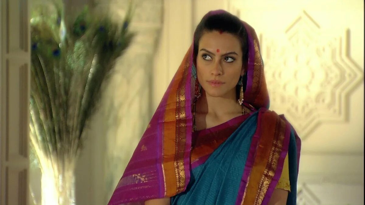 Дорога в индию сериал. Дороги индии бахуан. Дороги индии сериал 2009. Жулиана паэс дороги индии. Дороги индии 2.