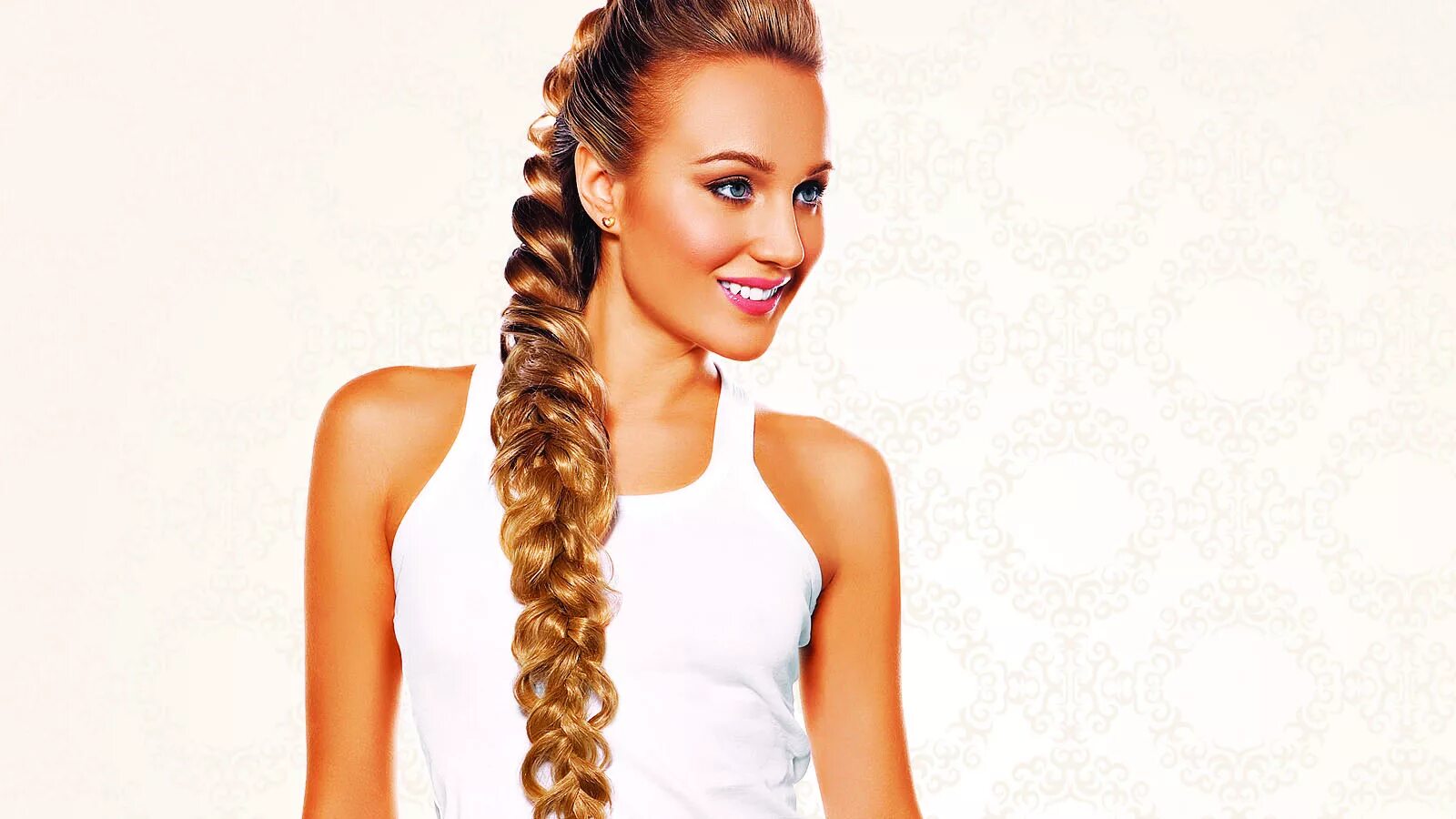 золотая цепочка красцветмет косичка. прическа со жгутами. косички для девочек в волосы афро. кельты прически. золотые косички.