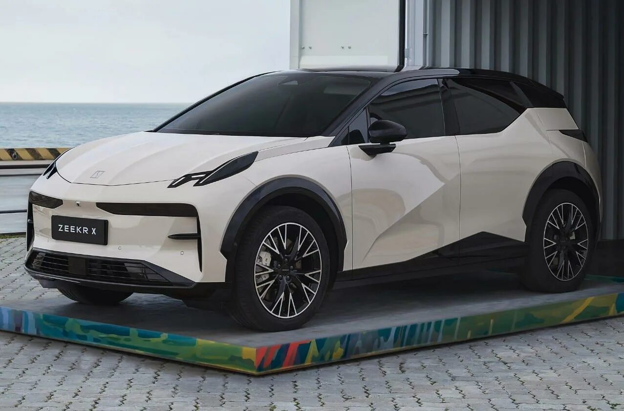 Zeekr 006. Zeekr x 2025. электромобиль zeekr x. zeekr кроссовер. машина zeekr 2025.