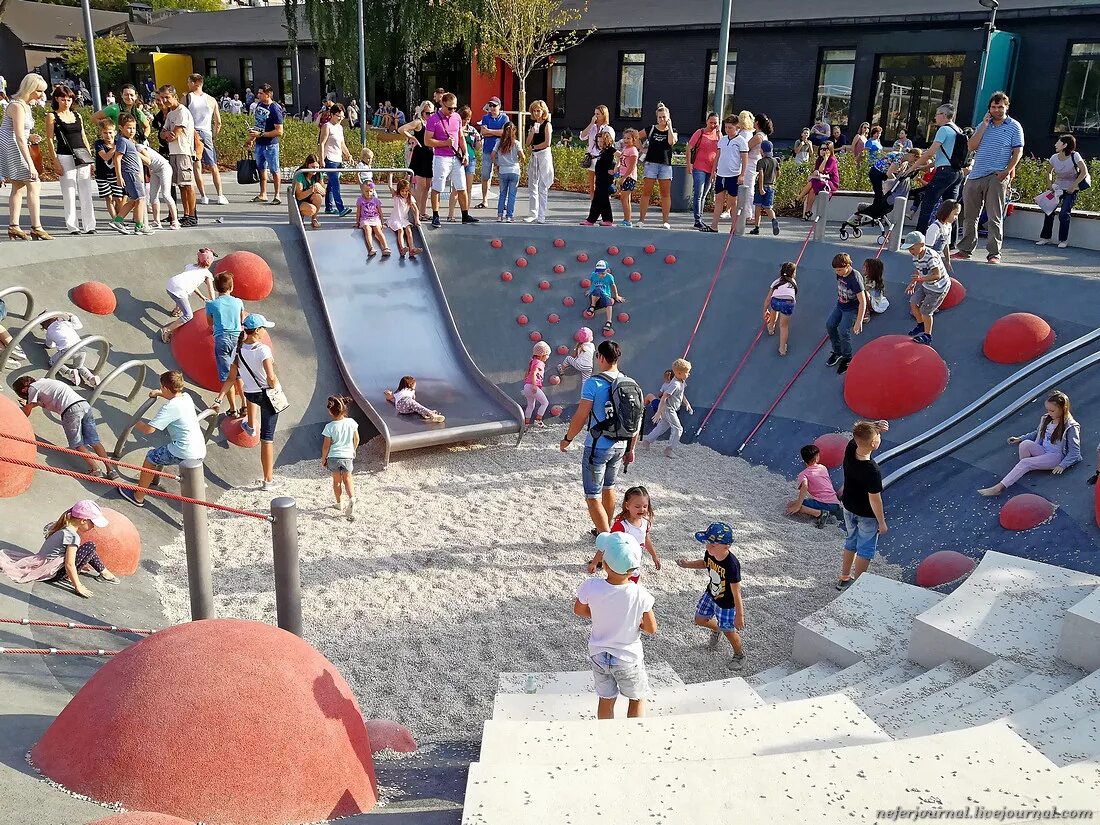 игровая площадка салют в парке горького. детская площадка монструм парк горького. детская площадка горького. детская площадка горького. детская площадка горького.