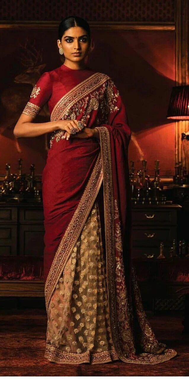 Индийское Сари. Индийское Сари красное. Индийские модельер Сабьясачи Мукерджи. Красное Сари в Индии.
