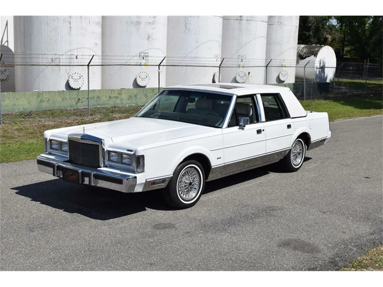 Линкольн 1988. Линкольн town car 1988. Линкольн town car 1988 салон. Линкольн таун кар 1988. ,lincoln town car 1988 lincoln.