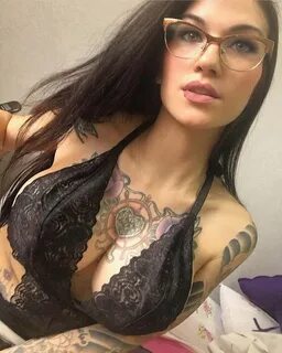 Тату модель Daniela Basadre.