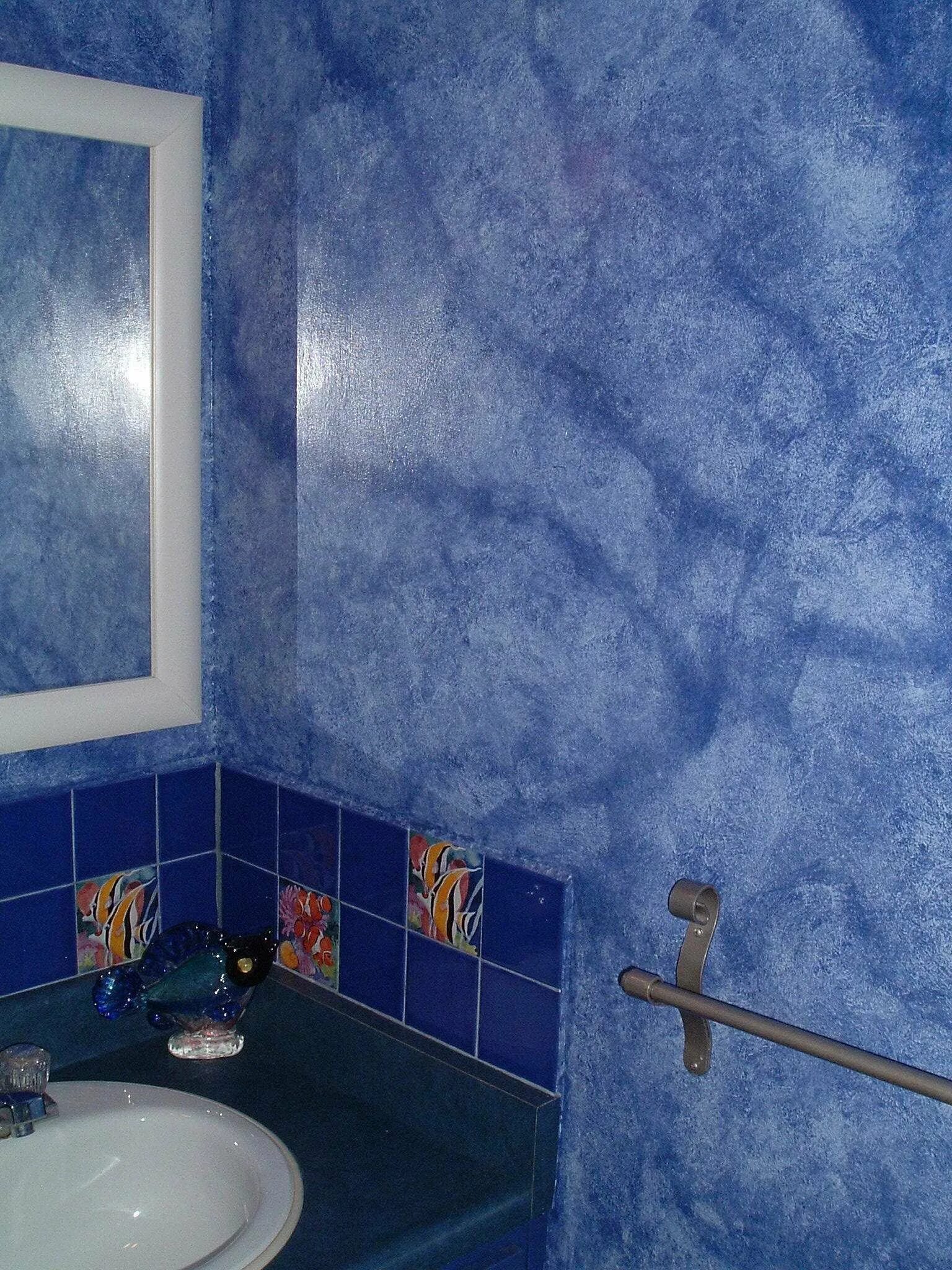 Венецианская штукатурка ванная комната. Венецианская штукатурка в ванной. Декоративная штукатурка для стен в ванной. Декоративная влагостойкая штукатурка для ванной. Чем можно покрыть стены в ванной
