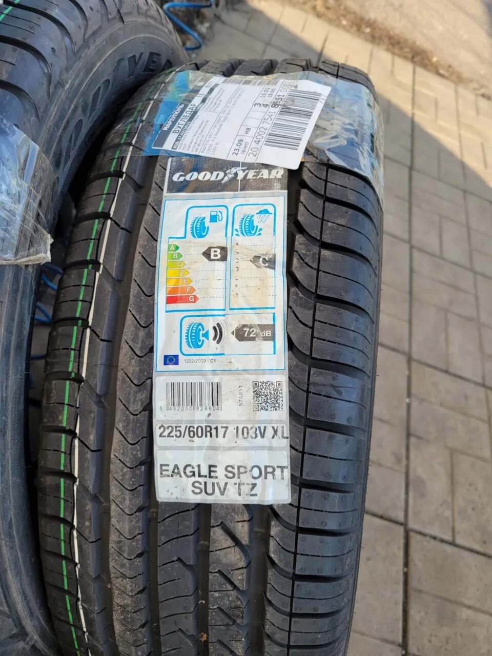 Goodyear eagle sport 215 55. Шины Гудиер игл спорт 2. Гудиер игл спорт 215/50/17. 215 60 16 Гудиер игл спорт ТЗ. Goodyear Eagle Sport TZ.