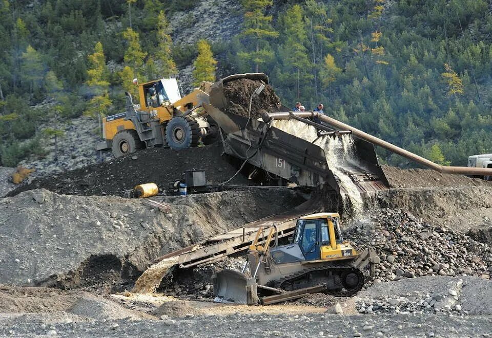 Магадан прииски золота. Магадан прииски золото артель. Магадан добыча. Магадан добыча. Золотые прииски магаданской области.