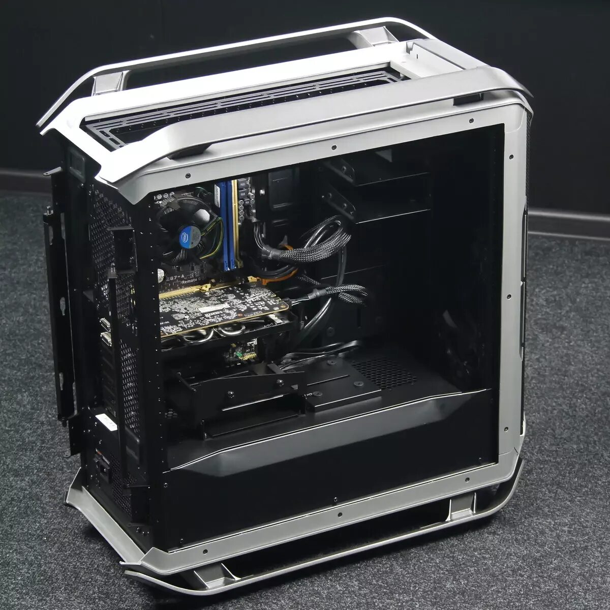 Cosmos c700m. Cosmos c700m